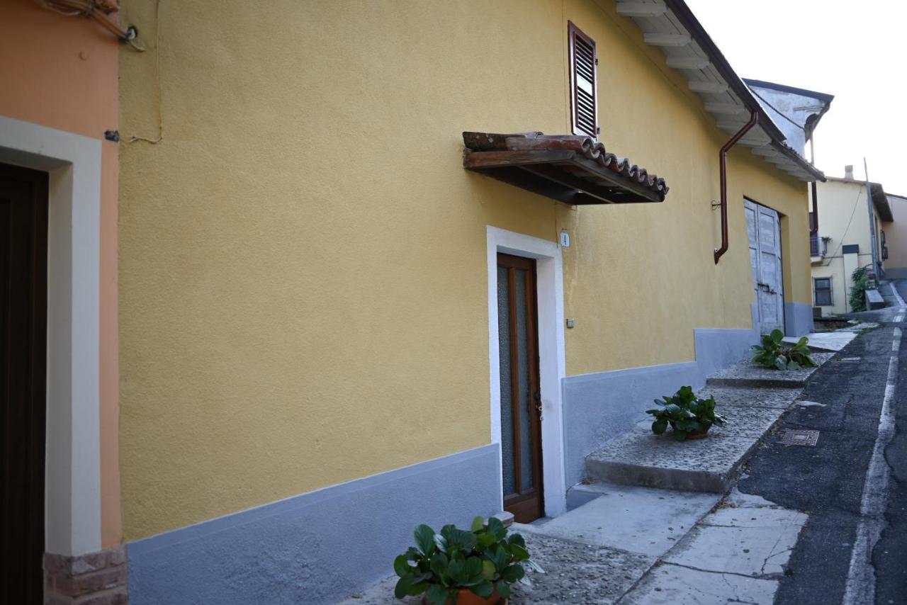Casa Di Lisa Apartment Ozzano Monferrato Bagian luar foto